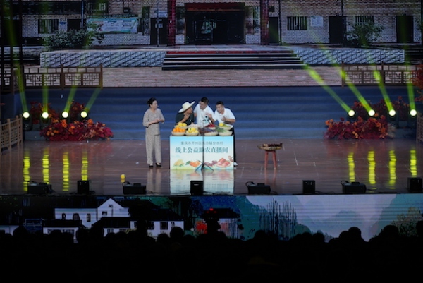 節目《“不務正業”的村支書》。李希攝