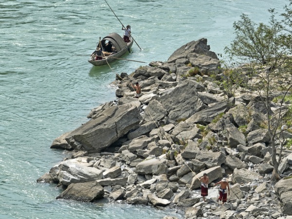 烏江流域的纖夫。彭水縣融媒體中心供圖