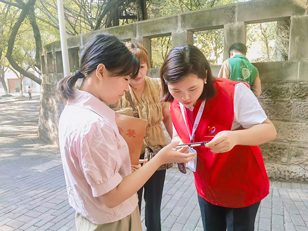 校園服務。東原仁知服務供圖