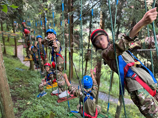 夏令營活動現場。招商積余重慶公司供圖