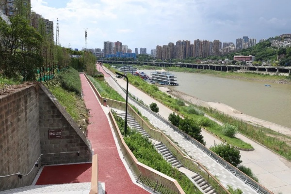 “兩江四岸”治理提升嘉濱路化龍橋段項目。重慶設計集團有限公司市政設計研究院供圖