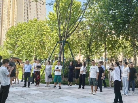 實地參觀現場。高新產業公司供圖