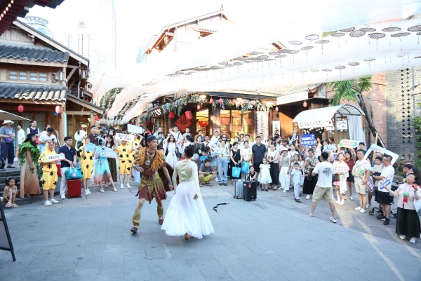 推介會走進重慶熱門景點。梁艷鋒攝