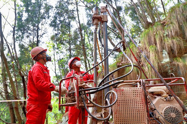 生產施工現場。西南物探分公司鉆井工程中心供圖