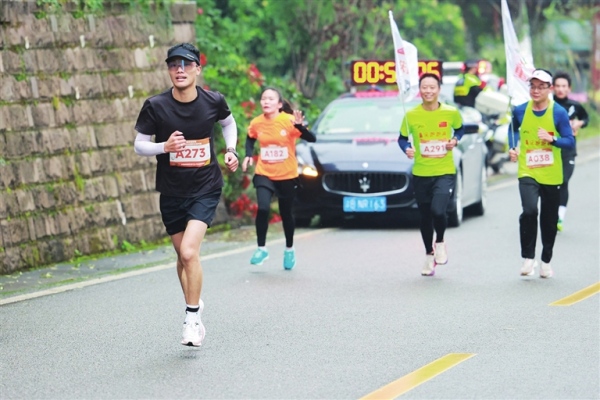 “跟著賽事游江北”環五寶村跑活動舉行。江北區融媒體中心供圖