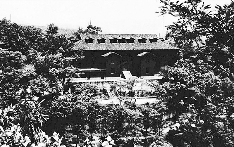 中共中央南方局暨八路軍駐重慶辦事處所在地——紅巖村。（資料圖片）