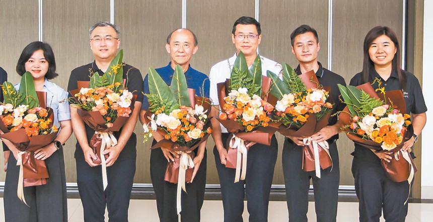 9月4日，幾位受邀現場觀禮九三大閱兵的重慶代表回渝。記者 尹詩語 攝/視覺重慶