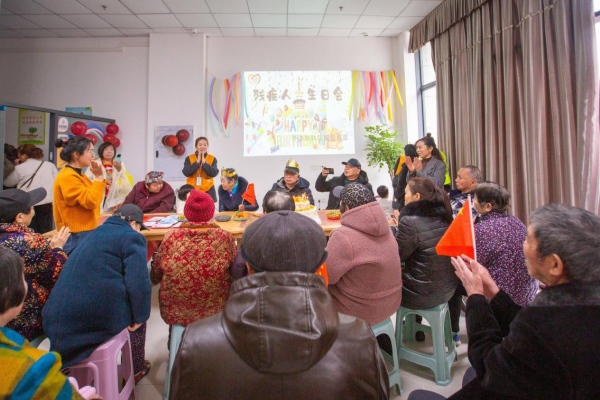 “渝馨家園”殘疾人集體生日活動，傳遞社會溫暖。渝北區殘聯供圖