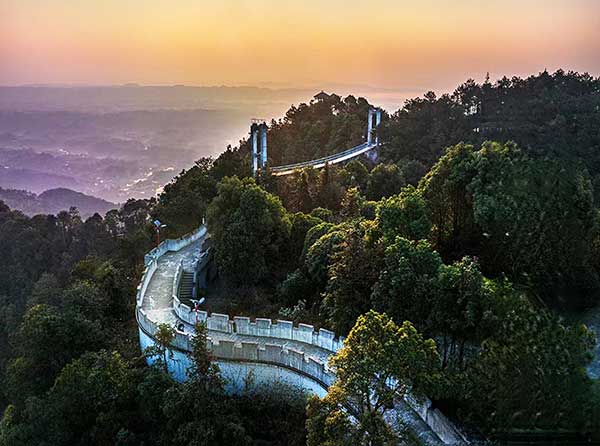 石筍山。工行重慶市分行供圖