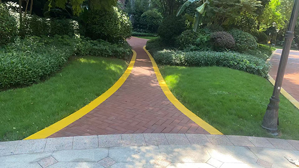 招商依云江灣社區煥新實景圖。招商蛇口重慶公司供圖