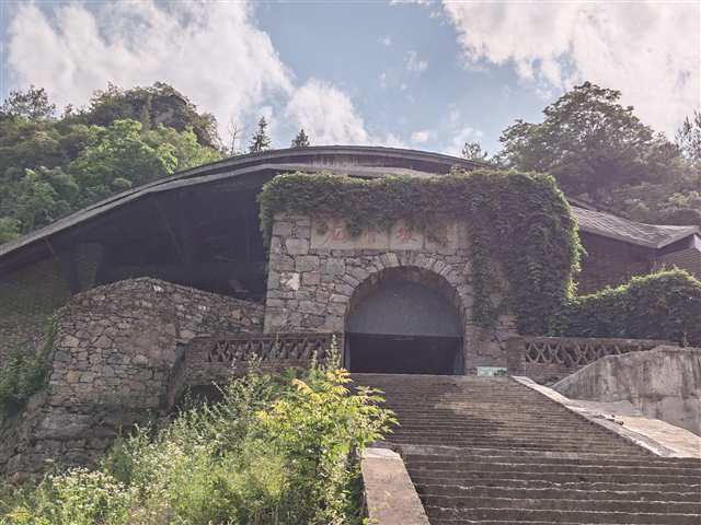 巫山龍骨坡遺址。