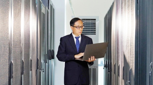 韓世海。李楊攝