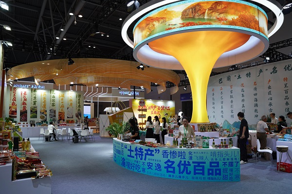 展出的土特產。吳汪洋攝