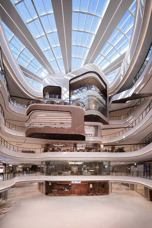 江岸天街內部設計。龍湖商業供圖