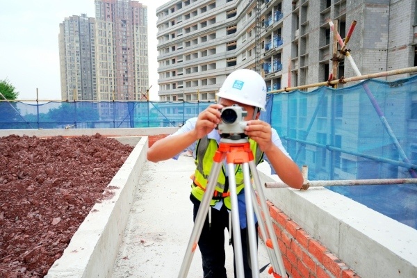 重慶市殘疾人康復中心二期工程建設現場。王洪宇攝