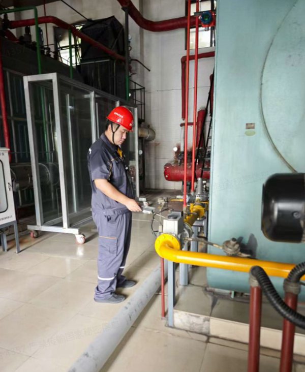 燃氣設施安全巡查。重慶燃氣集團供圖