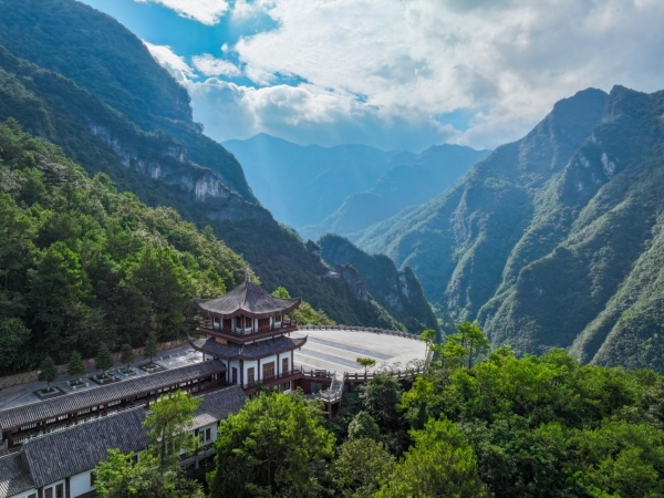 武陵山大裂谷景區。涪陵交旅集團供圖