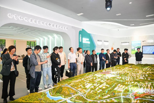 實地考察現場。全球卓越工程師大賽執委會辦公室供圖