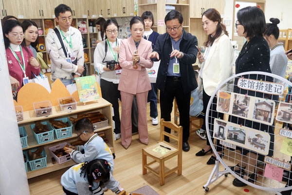 現場調研。曾英豪攝