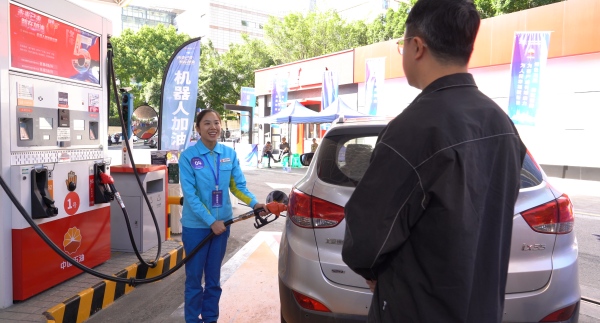 中國石油重慶銷售公司員工在參加個人賽。張繼歡攝