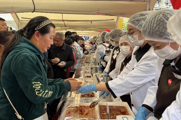 開業現場圖。永輝重慶供圖
