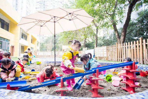 兒童“玩+”游戲。玉帶山幼教集團供圖